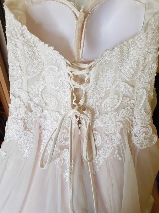 Suknia ślubna typu księżniczka