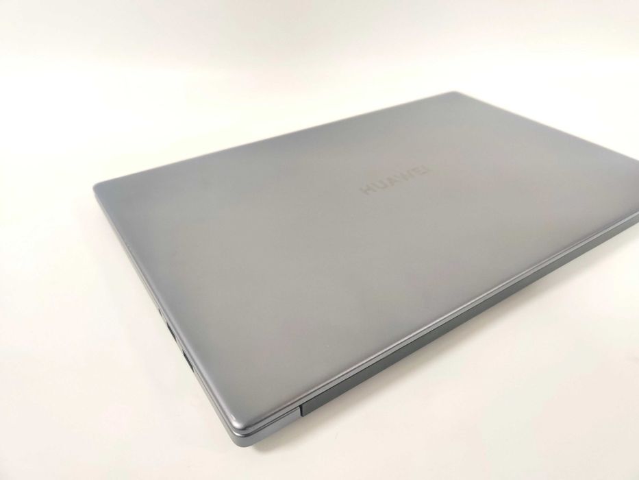 Huawei MateBook D15 AMD Ryzen 5 3500U/RAM 8GB/SSD 256GB