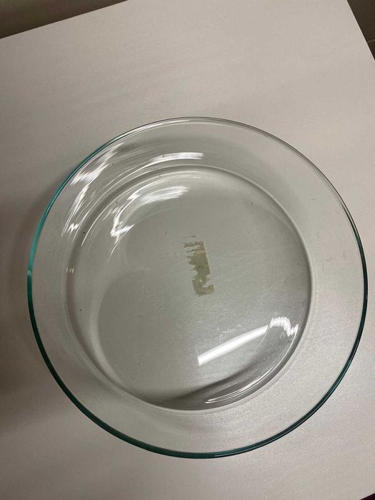 Bela taça decorativa em vidro, muito pouco usada