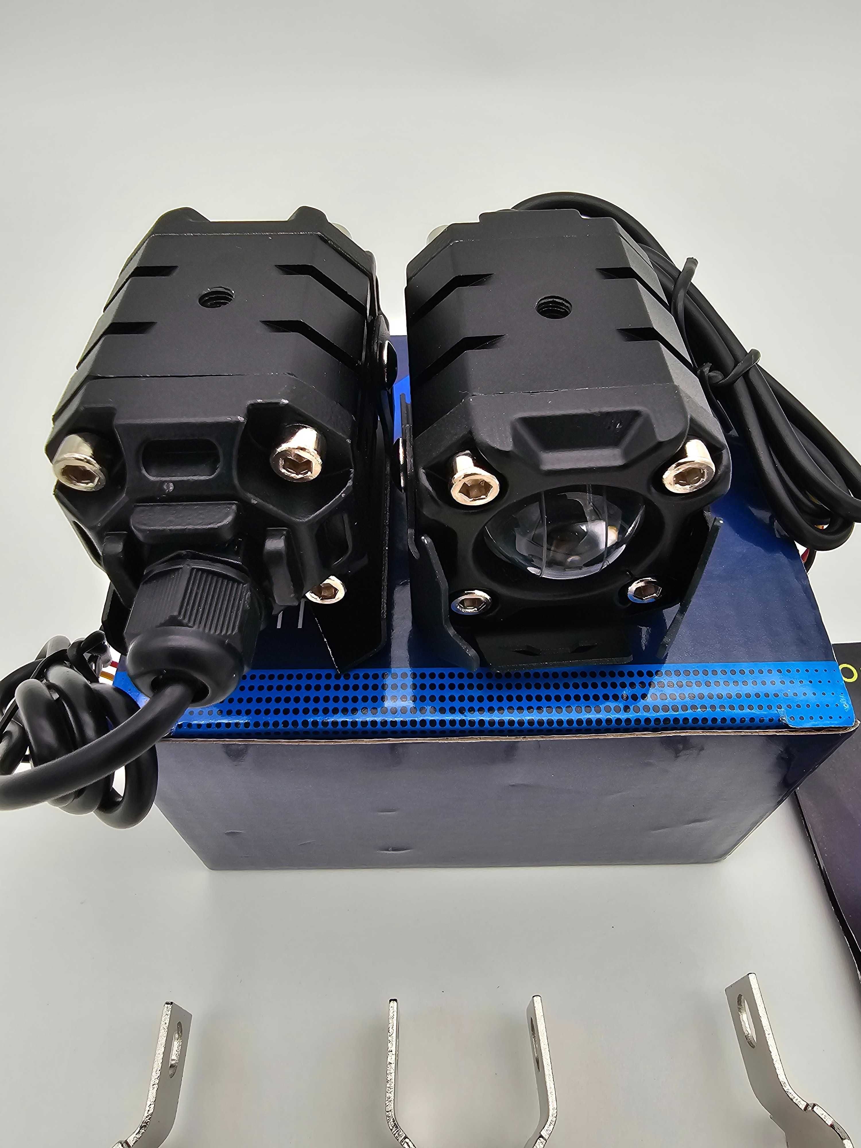 2 x Halogeny motocyklowe soczewkowe LED60 W6000 lm Dwukolorowe Światło