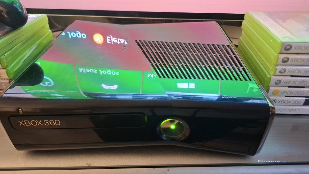 Xbox 360 320Gb + Jogos