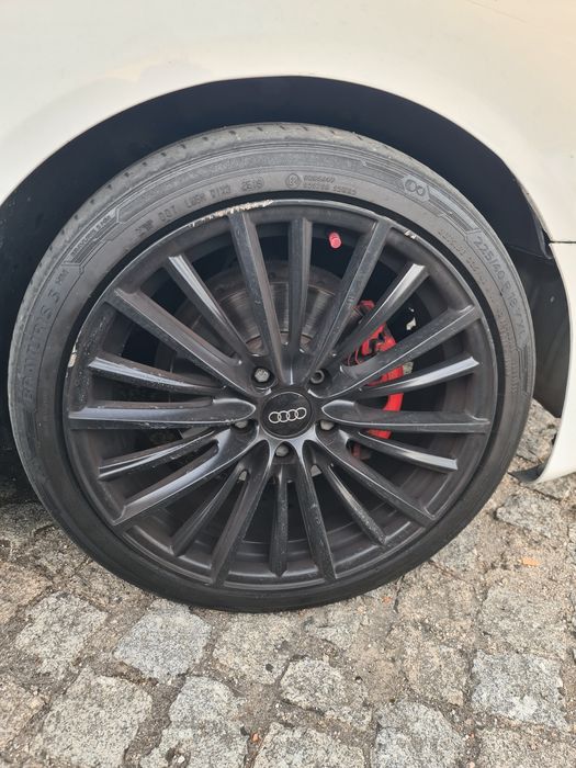 Jantes 18" Pretas Esportivas