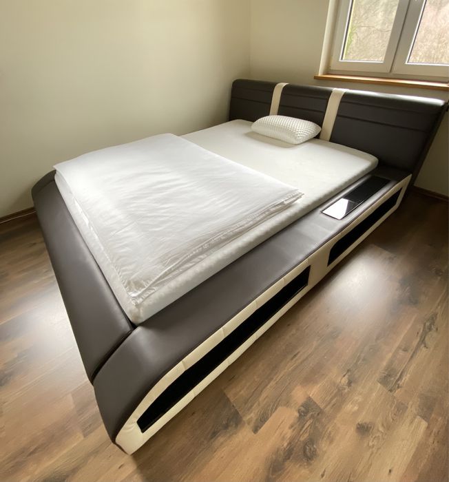 Łóżko 160x200 SUPERSOFA z półkami/ekoskóra