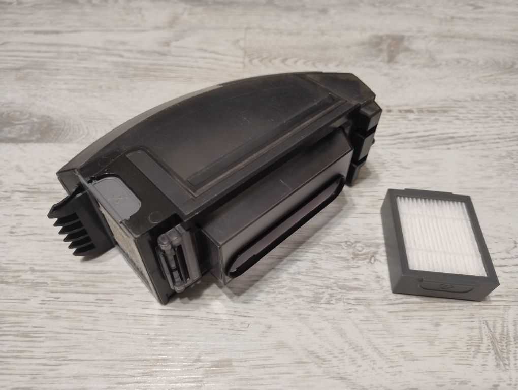 Pojemnik na śmieci + Nowy filtr Irobot Roomba i3, i5, i7, e5, j5