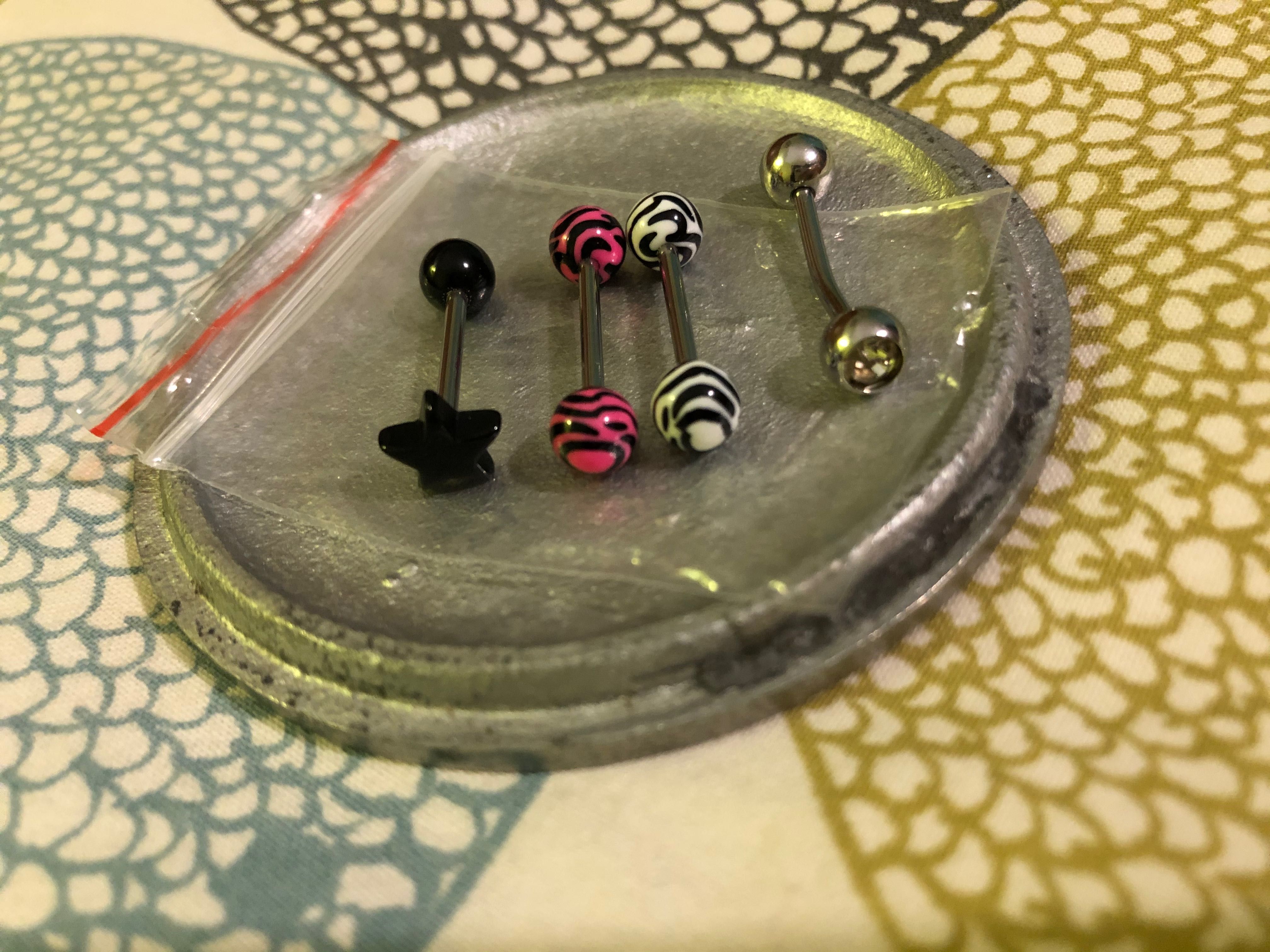 Piercings língua