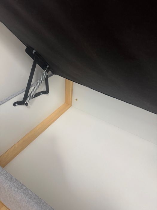 Łóżko z zagłówkiem szare stan idealny