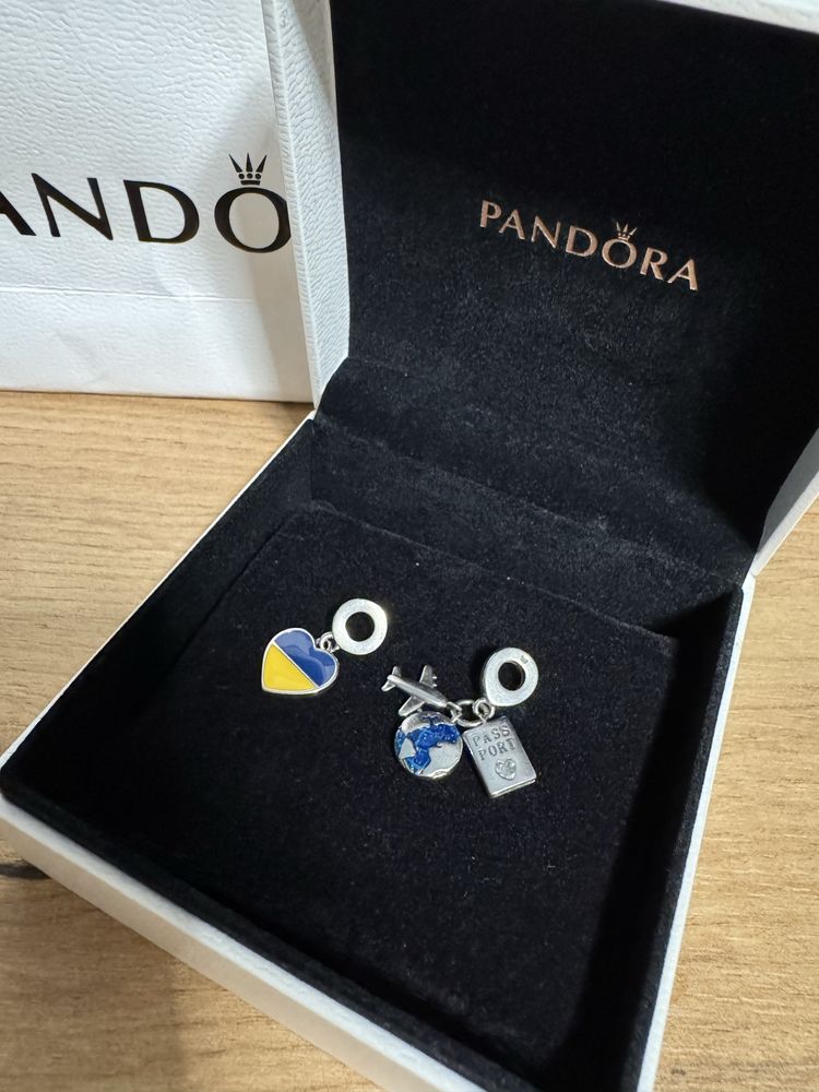 Браслет Pandora з наместинами оригінал