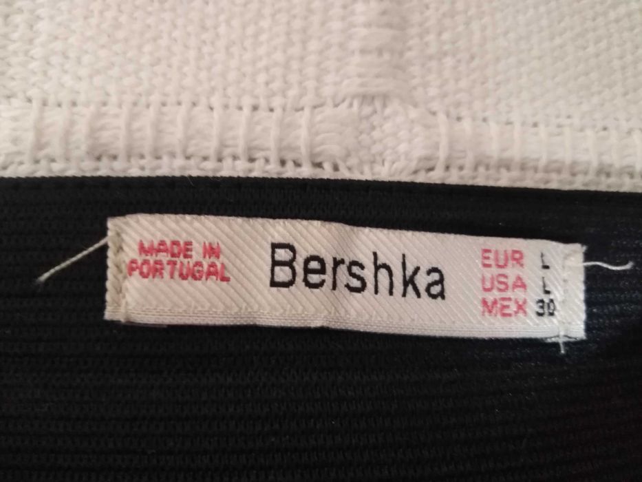 Saias Padrão Riscas Bershka L