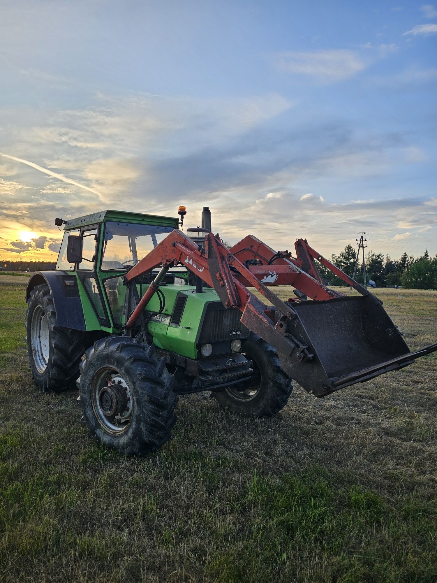 Deutz Fahr DX90 z turem