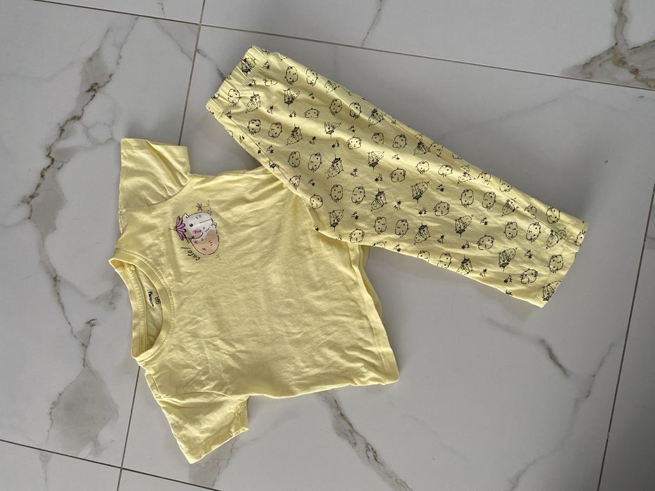 Piżama dwuczęściowa żółta 98