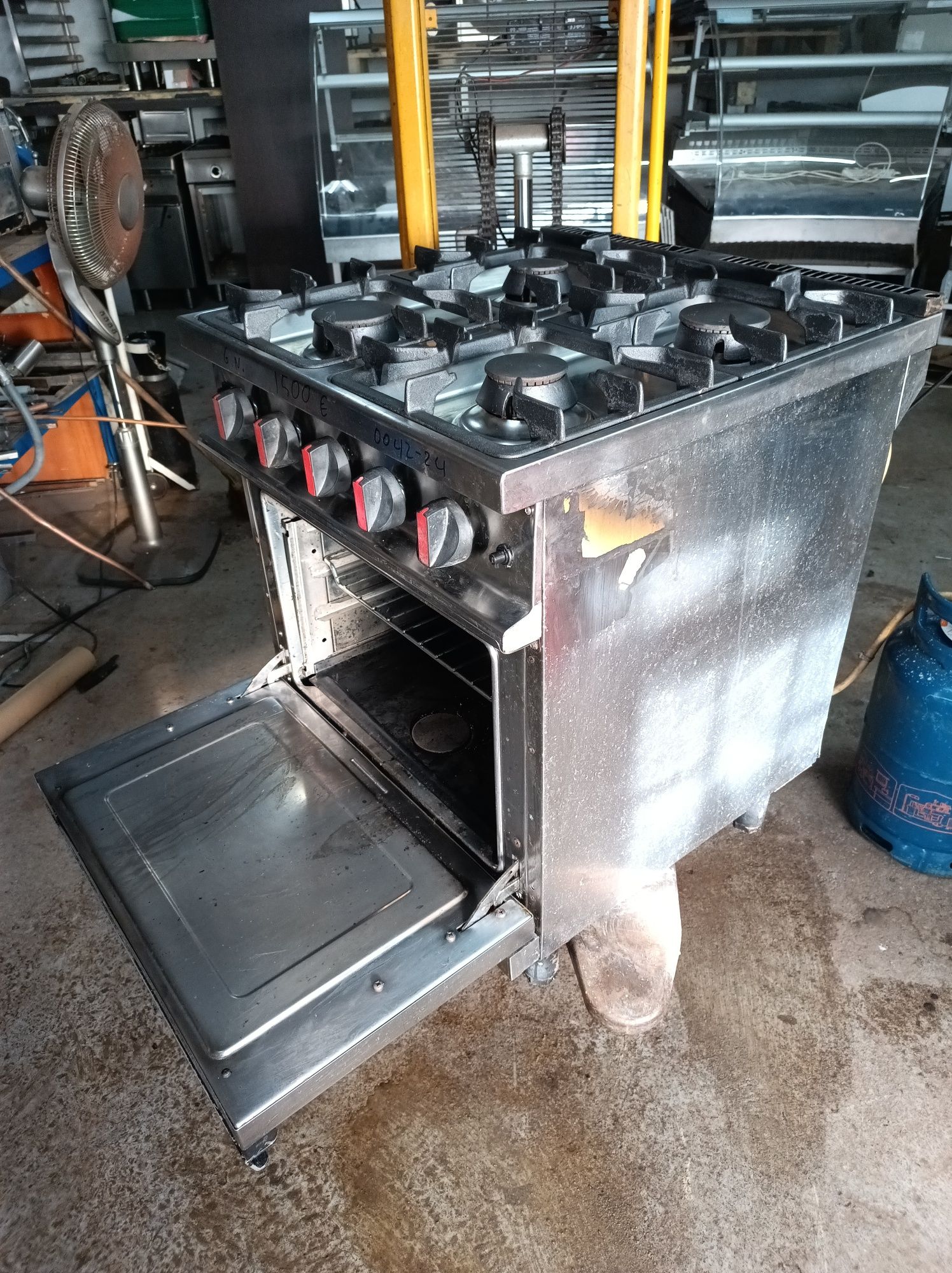 Fogão industrial a gás com forno convetor