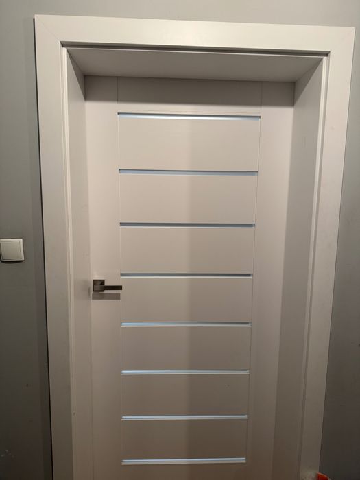 drzwi wewnętrzne DRE 90cm lewe z ościeżnicą