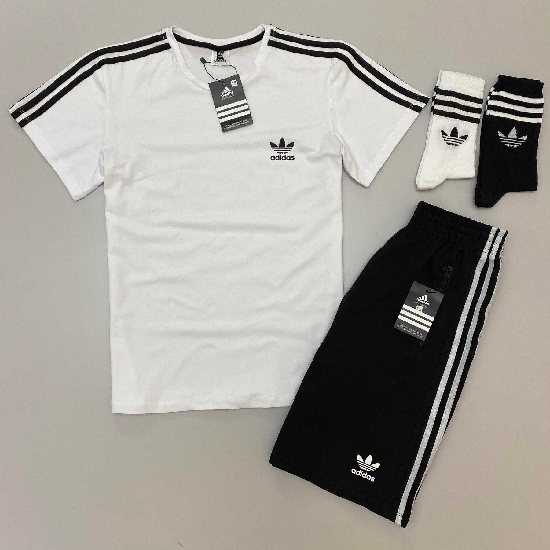 Костюм футболка+ шорти  Adidas  в подарунок 2 пари шкарпеток !