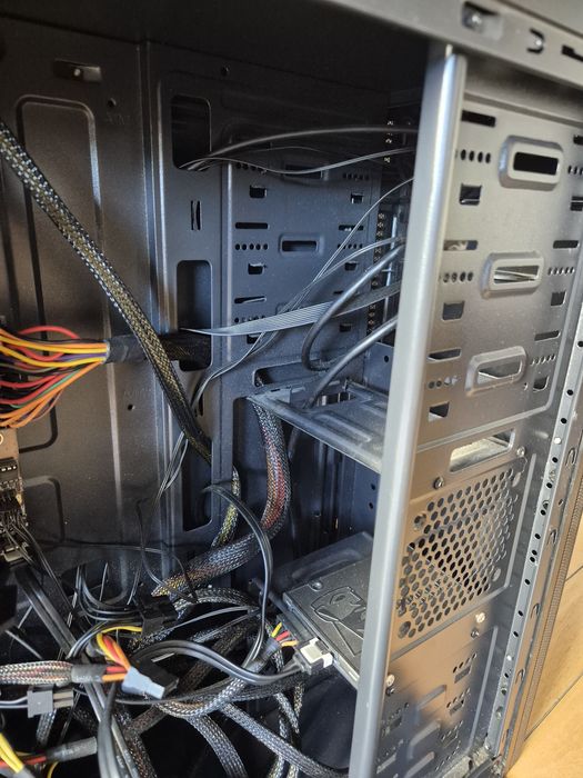 Torre PC inteiro