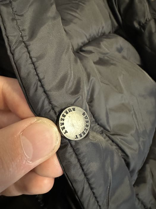 Новий пуховик Burberry