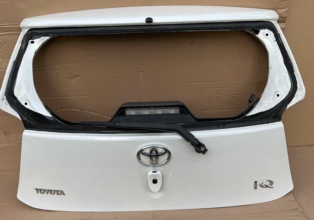 Klapa tył, tylna pokrywa bagażnika TOYOTA IQ