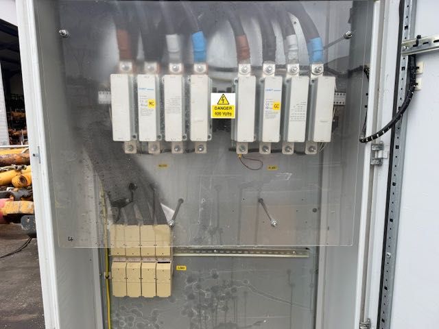 SZAFA sterującą elektryczna ze stycznikami nc2-630/4
