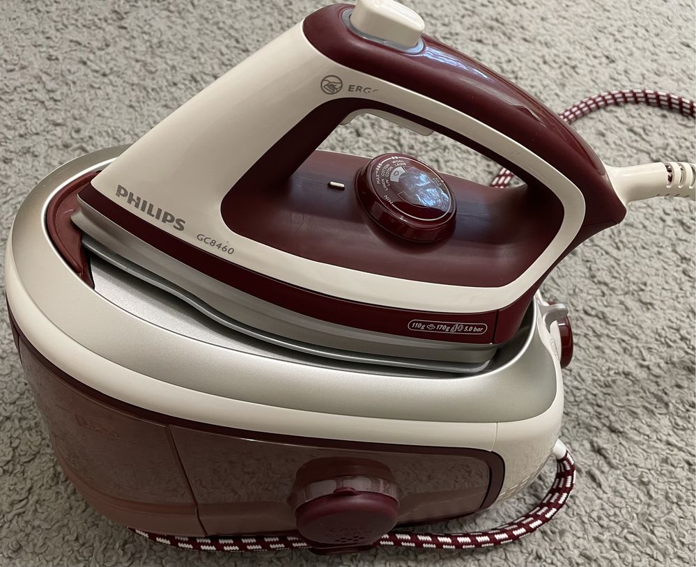 Праска з парогенератором PHILIPS GC8460