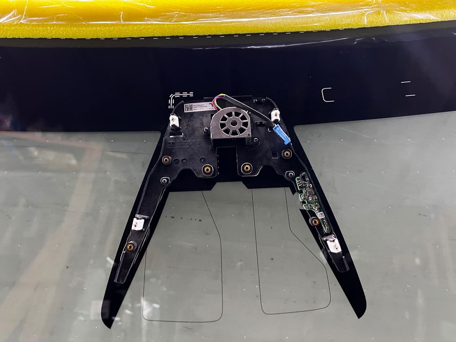 Tesla Model 3 Highland Вітрове скло з камерами 4-го автопілоту