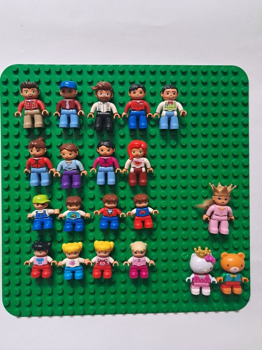 Пластина Lego duplo + чоловічки Лего