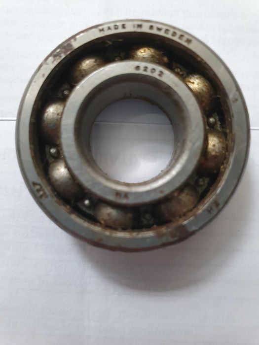 Подшипник 6202 (15х35х11)