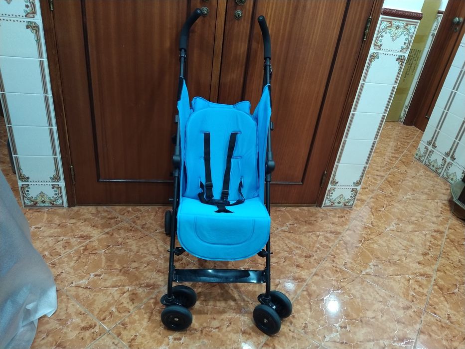 Carrinho de bebé bengala casa quarto apartamento vivenda escritório.