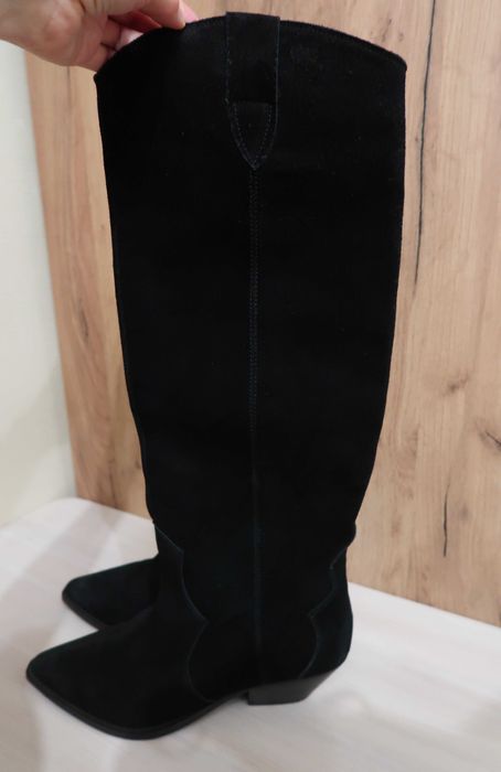 Чоботи замшеві в ковбойському стилі