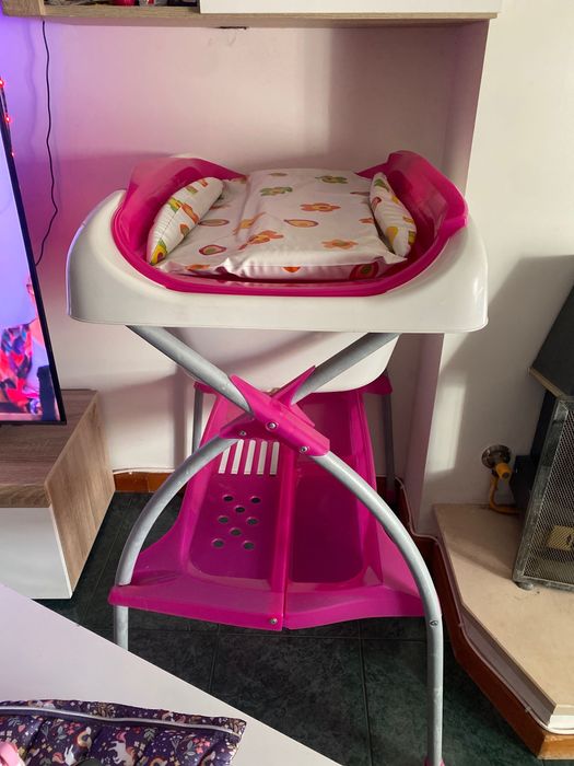 Banheira bebe menina