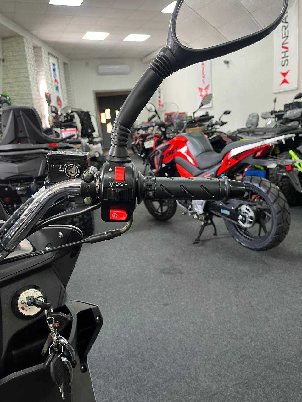 Скутер SPARK SP150S-18