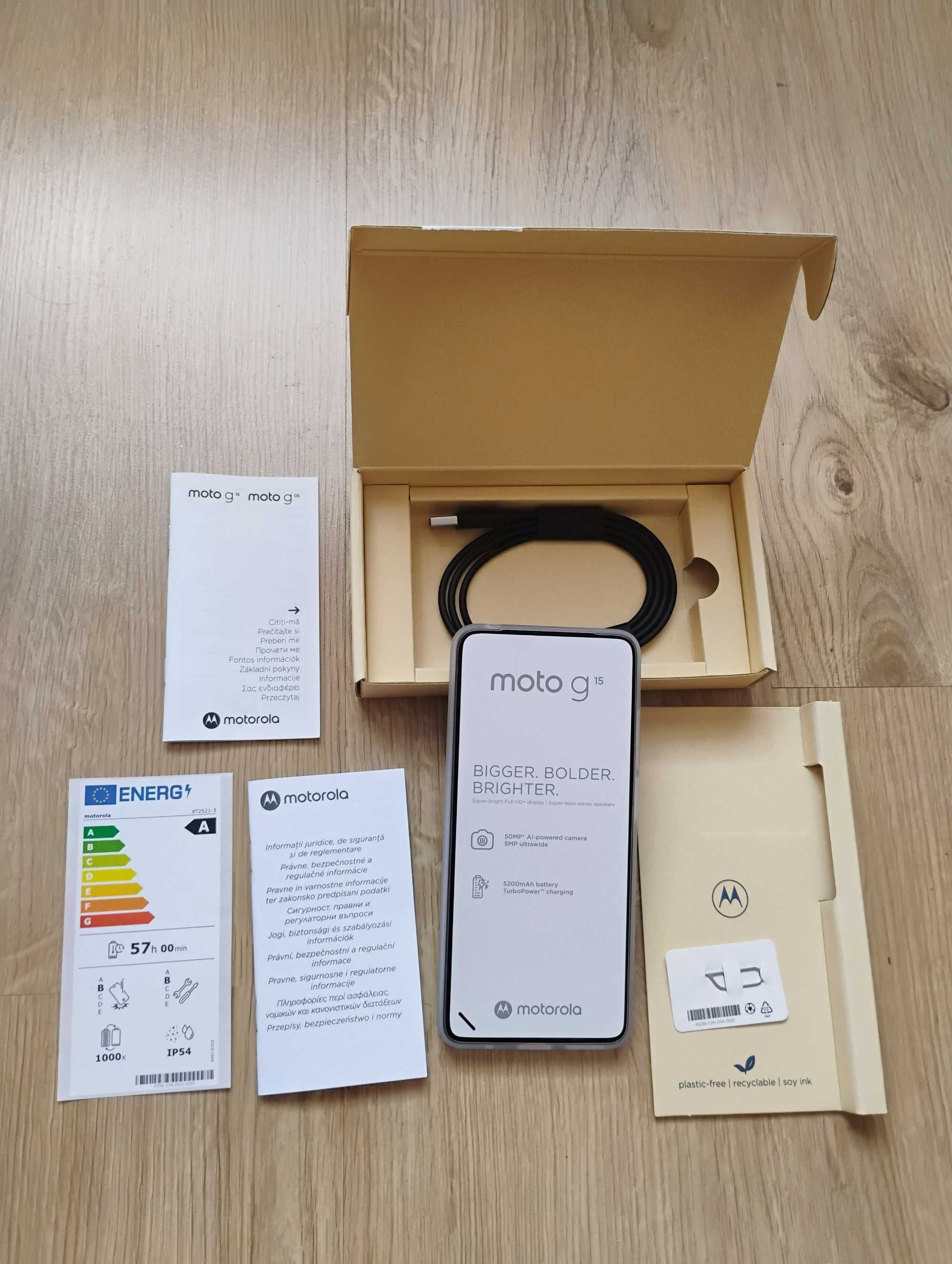 Smartfon Motorola G15 Zielony Nowy