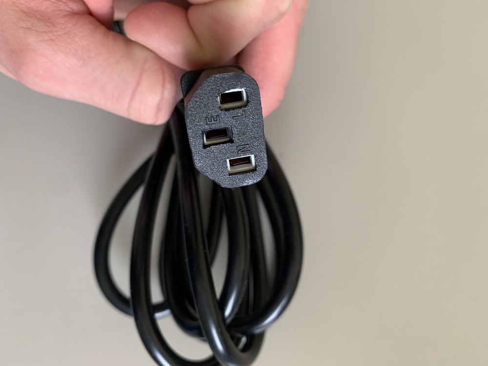 Kabel przedłużacz zasilający 230V PC C13 C14 3m