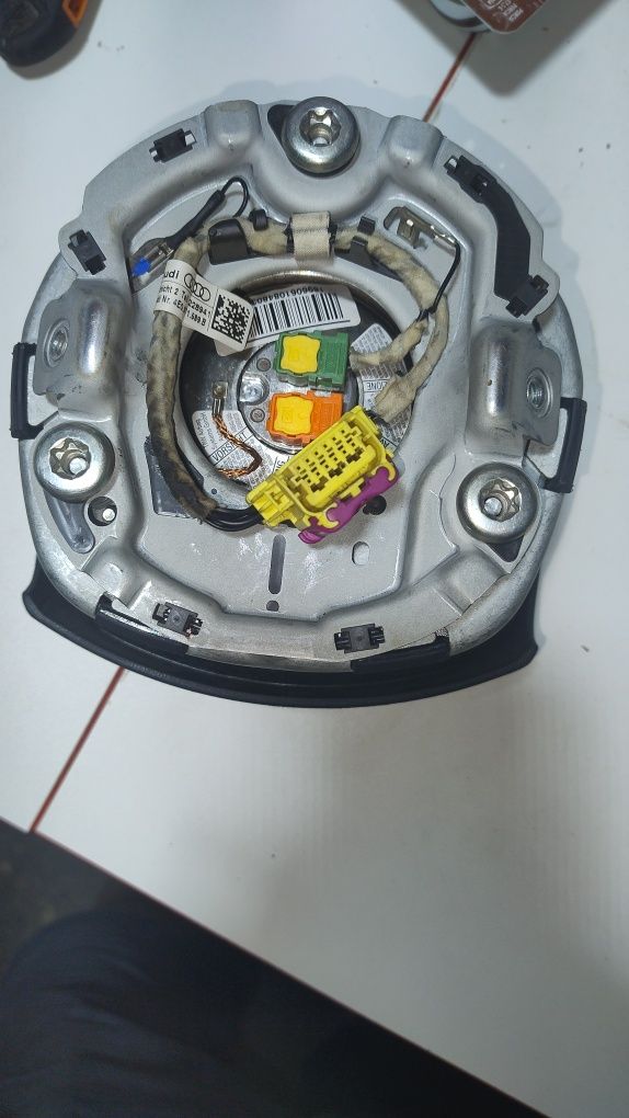 Poduszka powietrzna kierownicy audi a4 b7