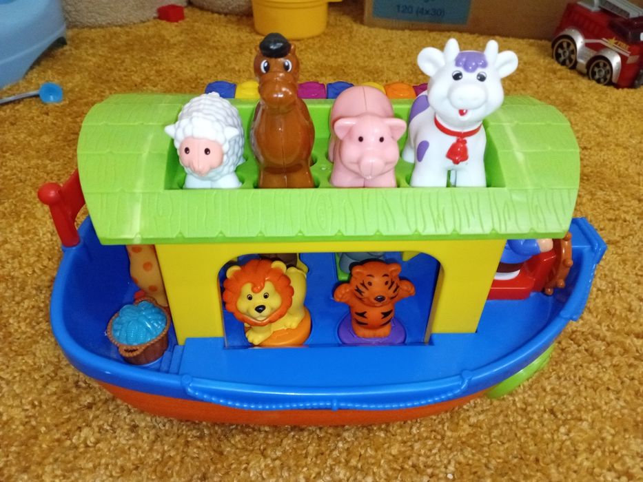 Музична розвиваюча іграшка з тваринками Ковчег Ноя.