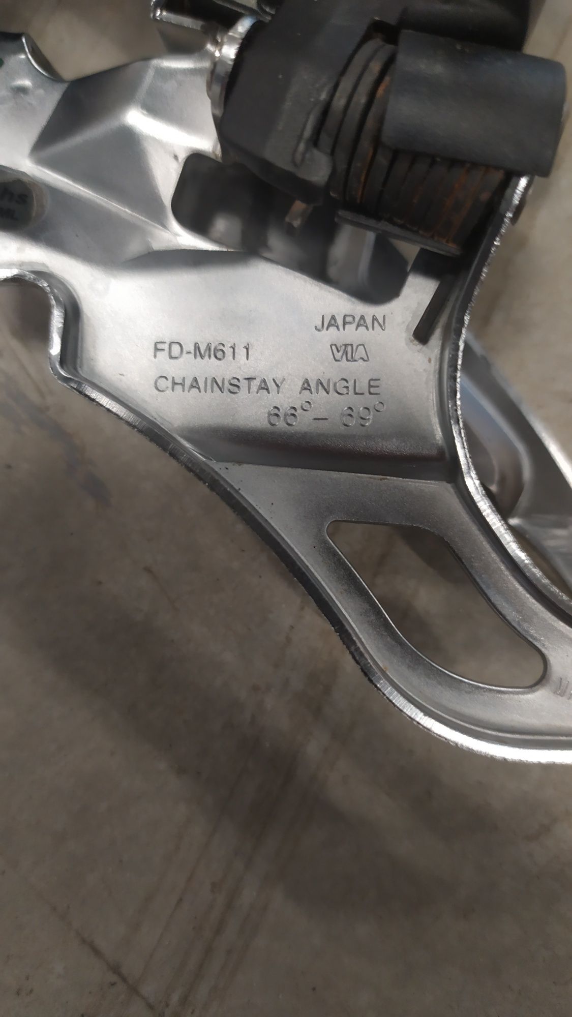Переключатель передний Shimano Deore FD-M611-10