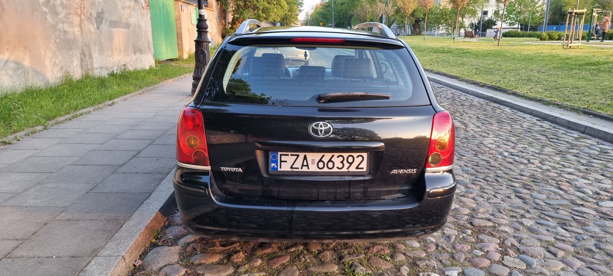 Toyota Avensis 2.0 147KM 2005rok 228000km możliwa zamiana