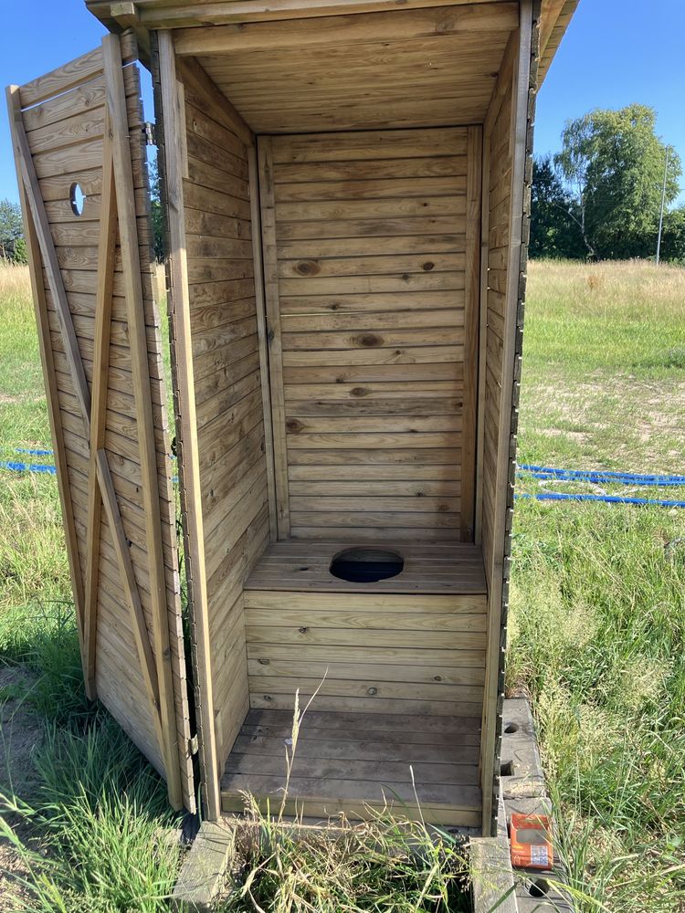 Wychodek drewniany toaleta przenośna budowa WC