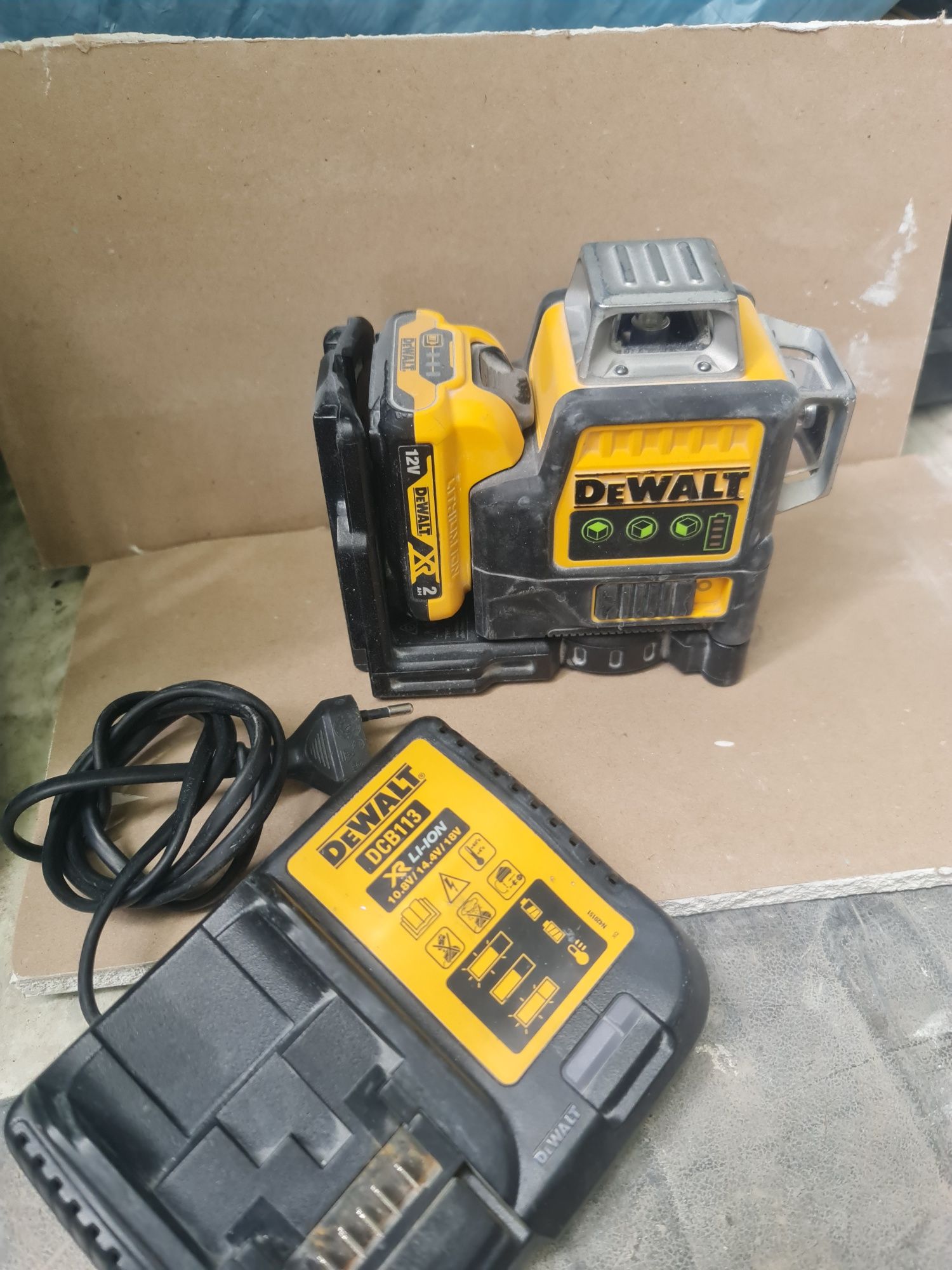 Laser Dewalt DCE089G orginał