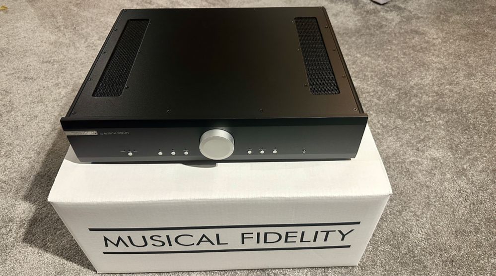 Stereofoniczny wzmacniacz audio