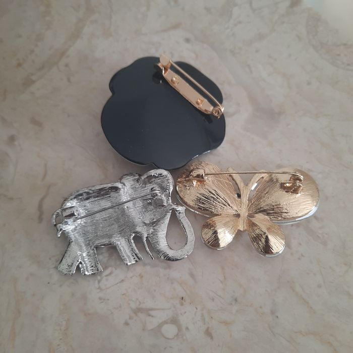 3 pregadeiras pequenas