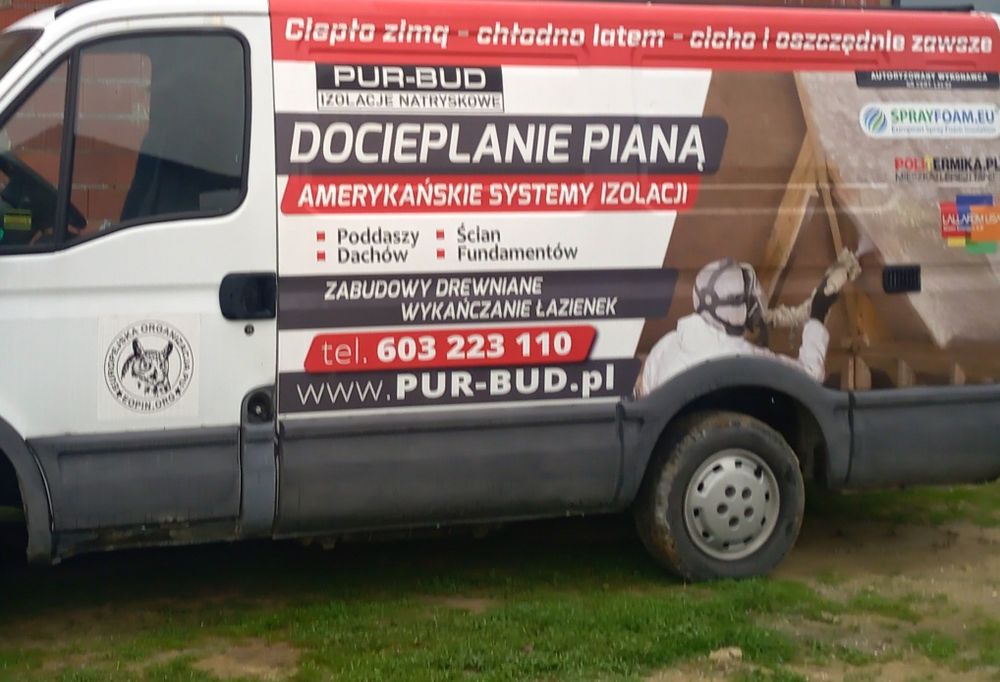 Ocieplenie pianą PUR dachów stropów poddaszy izolacja piana pur