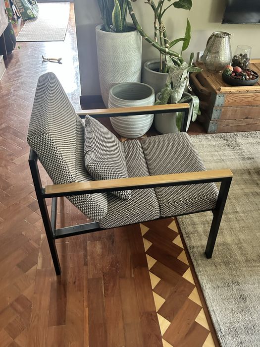 Cadeirao / poltrona AREA STORE