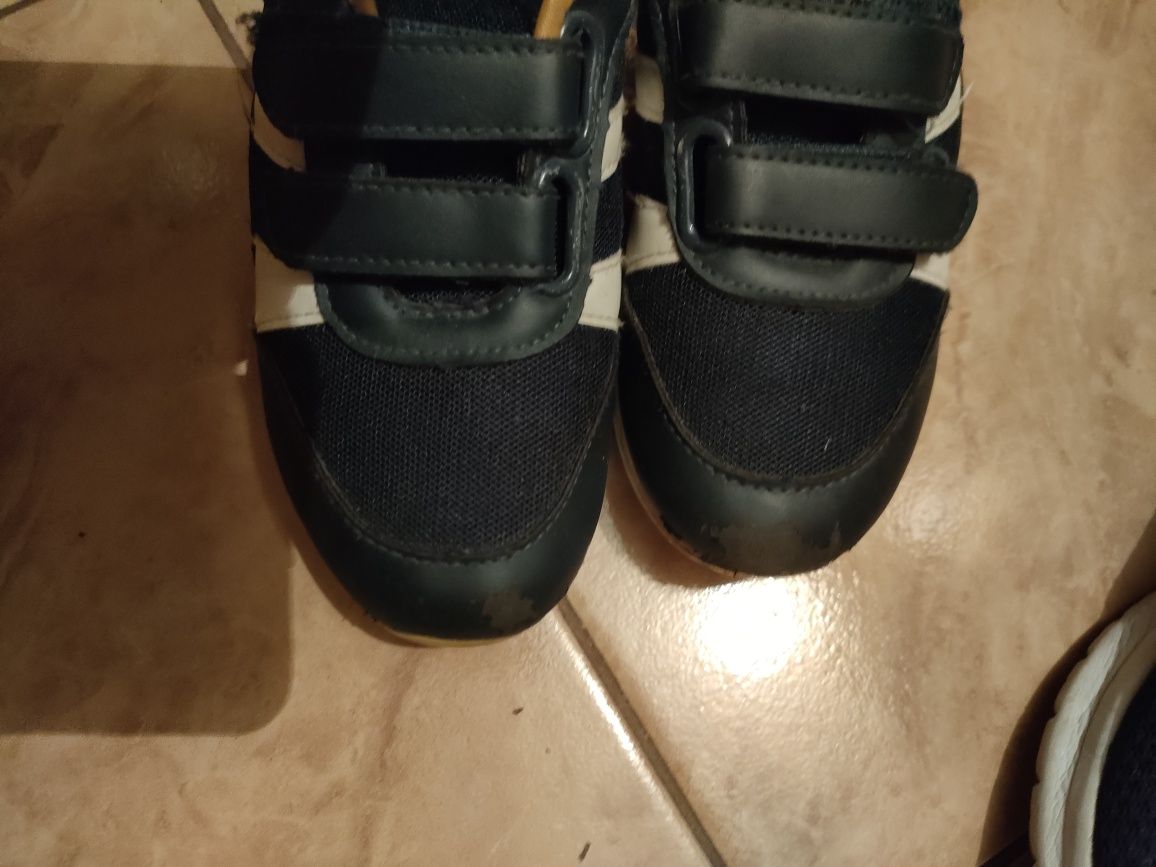Buty sportowe rozm.30