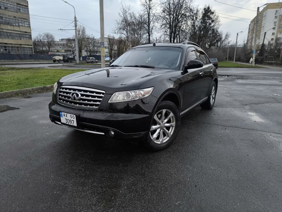 Infinity fx35 черный  газ/бенз