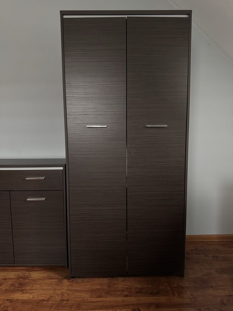 Meble komplet 5 części ciemny brąz mleczna szyba szafa komoda półka