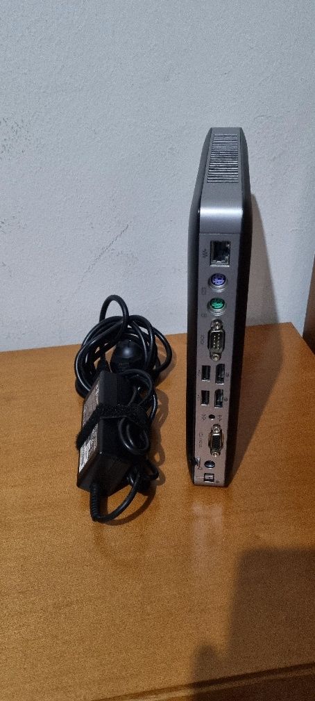 Mini pc hp t630  DDR4 ssd win11 pro