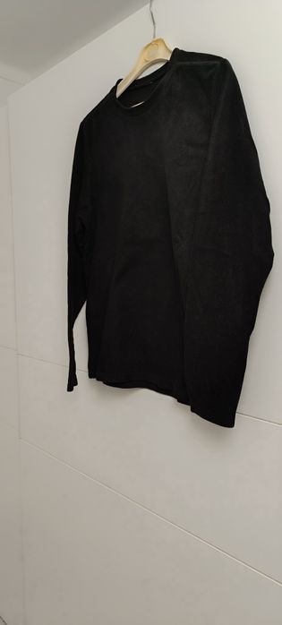 Camisola preta básica