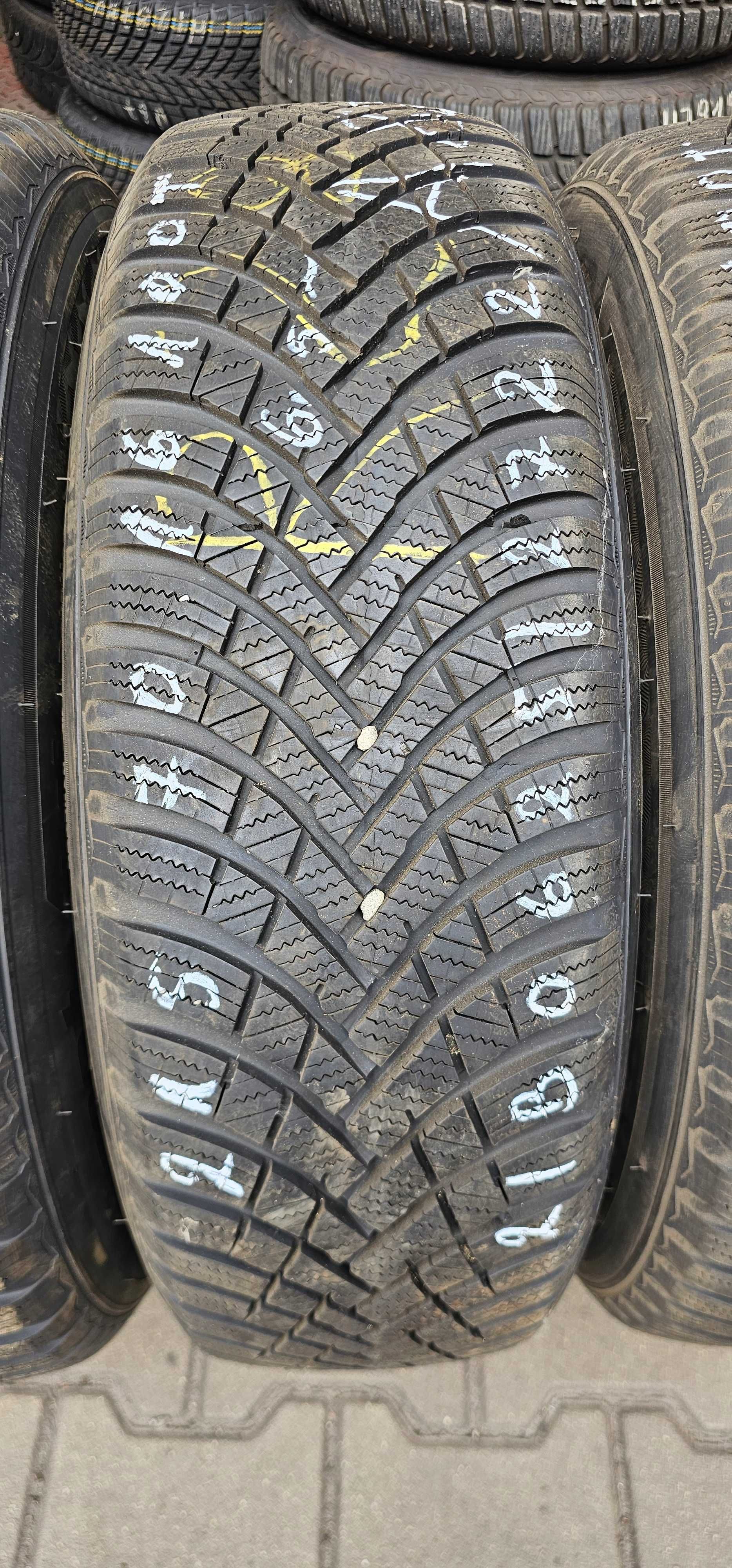 4szt używane opony zimowe 215/70R16 Hankook Winter icept Evo3 W-wa