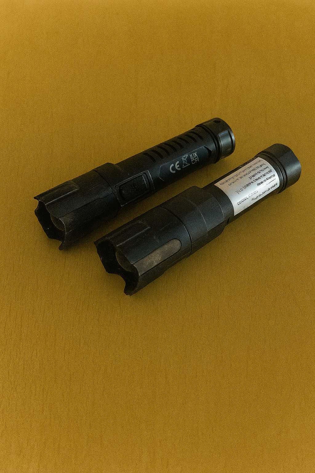 Pack de Duas Lanternas LED Recarregáveis
