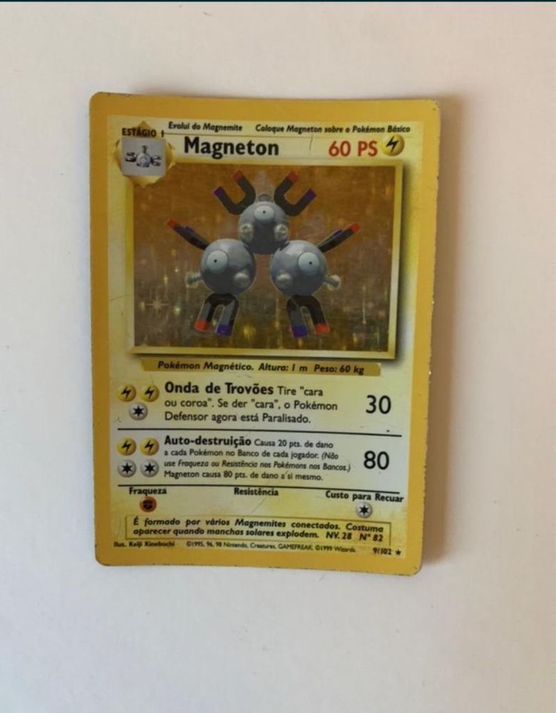 Varias cartas pokemon