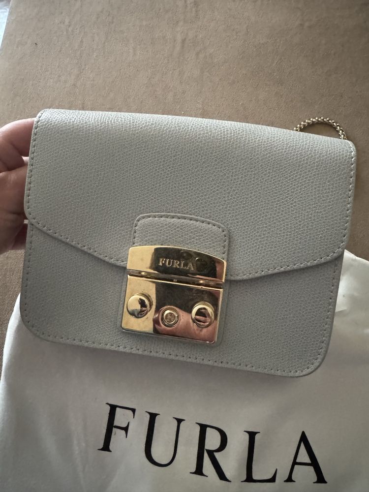 Furla оригінал 21см на 19 см